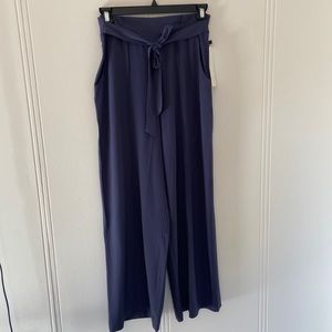 NWT lululemon noir tie pant